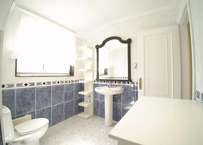 The Cliffs - Le Nid De Martina